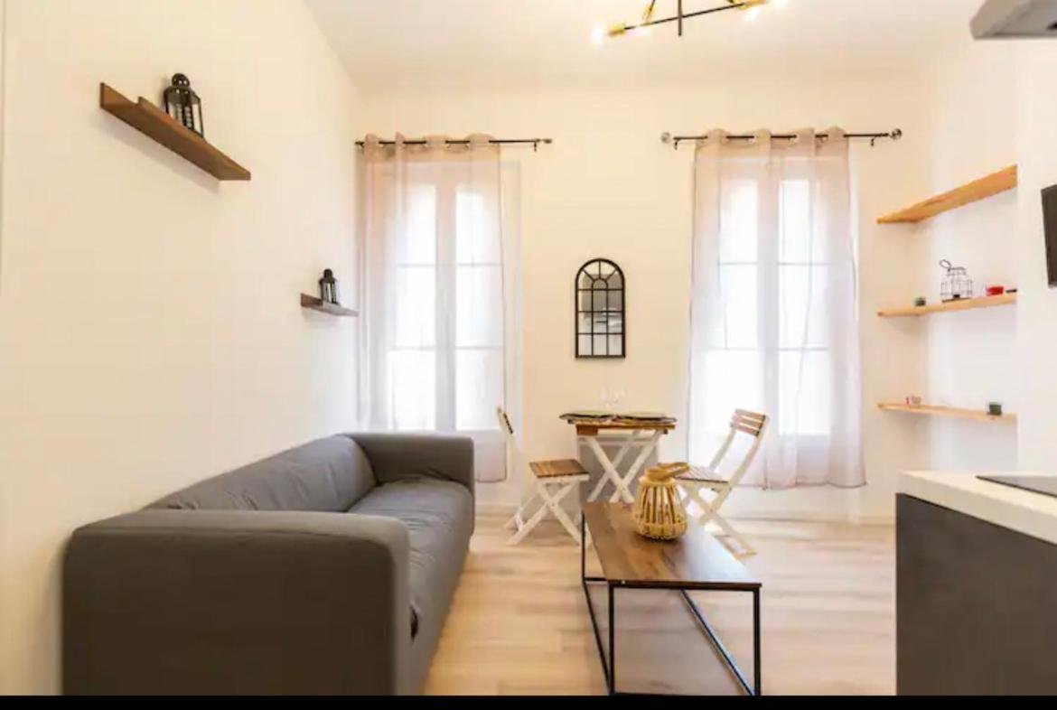 Centre T2 Joliette Apartment *